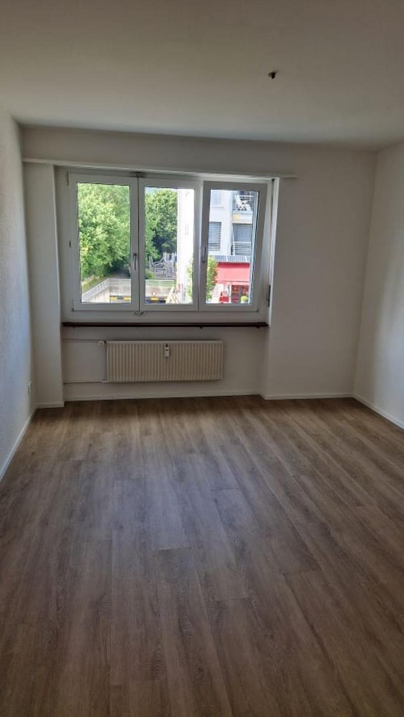 Neu saniert und an zentraler Lage (6)