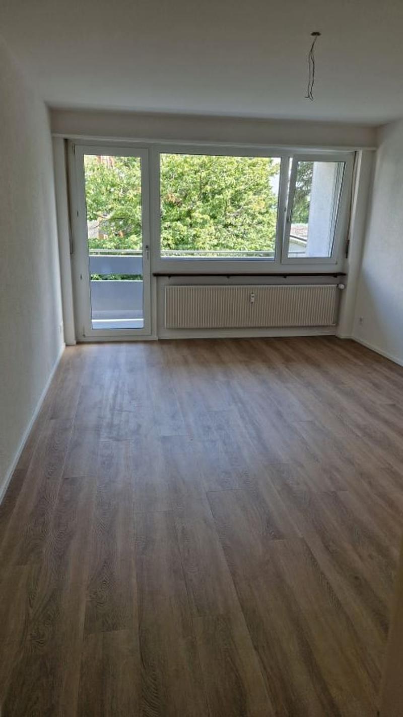 Neu saniert und an zentraler Lage (5)