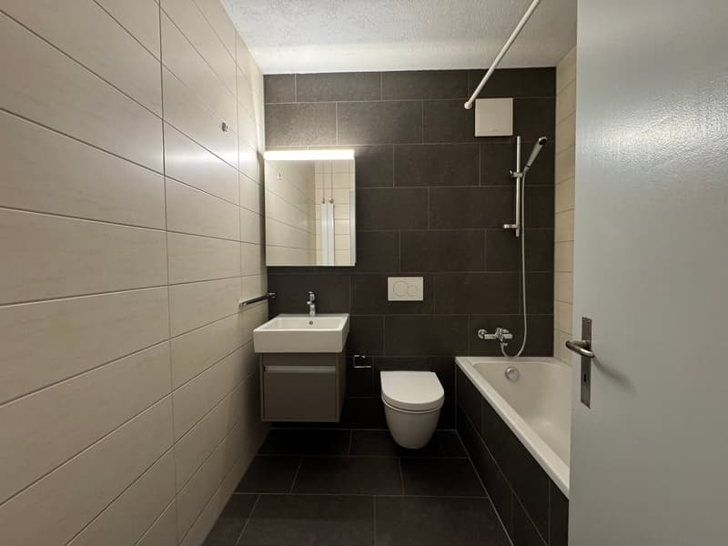 Helle 4-Zimmer-Wohnung mit Balkon in Bern-Wankdorf (2)