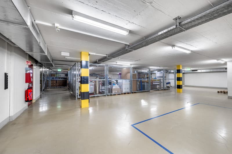 Excellent storage and archive spaces from 80 m² (8)