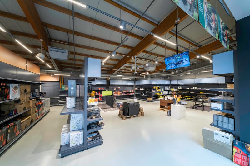 Spacious retail space with 2'500m2 - MParc Delemont (8)