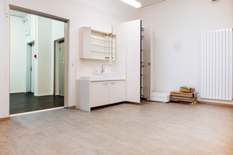 Spazio commerciale di circa 220m² nel centro del quartiere - Migros Birsfelden (5)