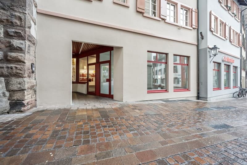 Gateway to Success: Commercial Space at the Historic Obertorturm Rheinfelden (4)