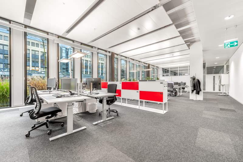 Büro Möbiliert