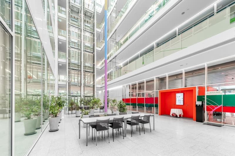Flächen von 490 - 980 m² | Ausgebaute Büroflächen am Bahnhof Stettbach (5)