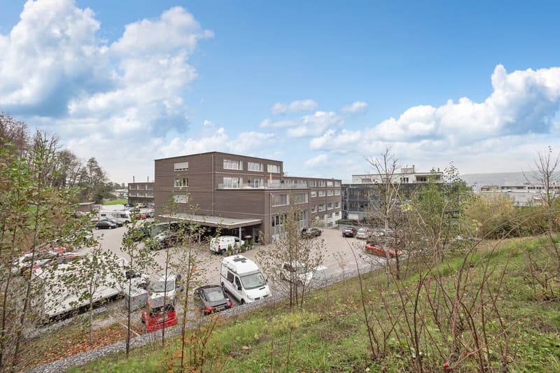 Gestalten Sie Ihre Gewerbefläche auf 402 m² im 1. Obergeschoss (1)