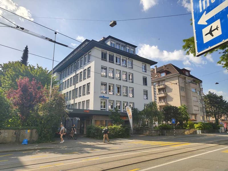 Modernes Büro in CityPop Gebäude (1)