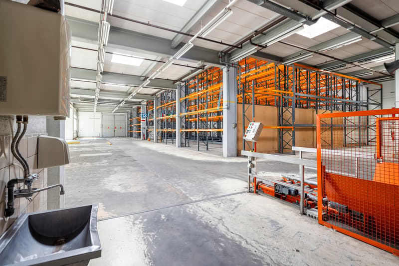 Produktion, Lager & Logistik sowie Büro über 18'500 m² (5)