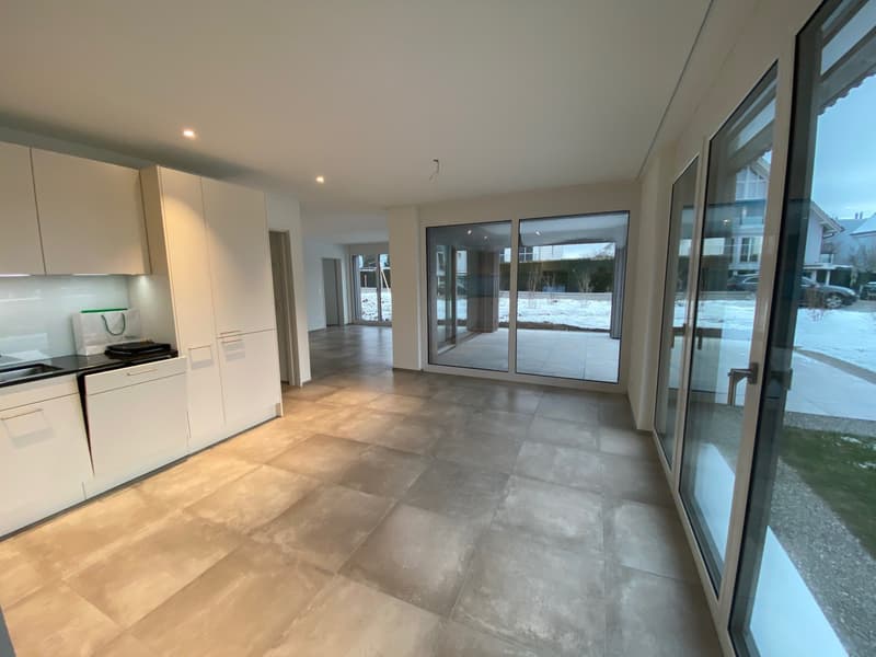 moderne 4.5 Zimmerwohnung in Zuzwil zu vermieten (3)