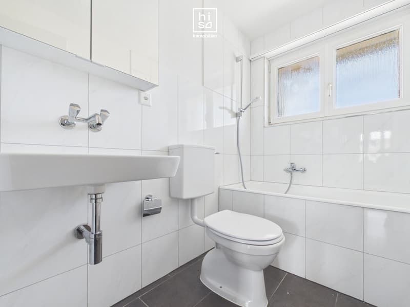 moderne 4-Zimmerwohnung in Bettwiesen (4)