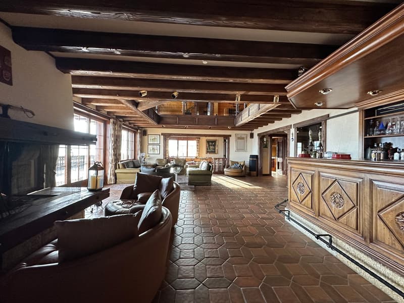 Prestigious Chalet (8)