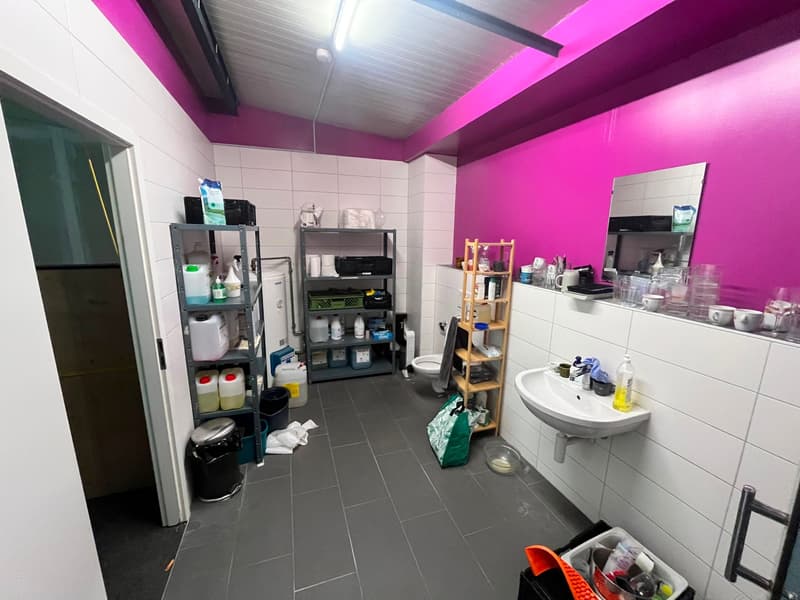 Local commercial de 110 m² sur deux niveaux – Idéal pour votre activité (5)