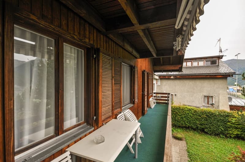 Charming 4.5-room apartment with garage in Scuol (5)