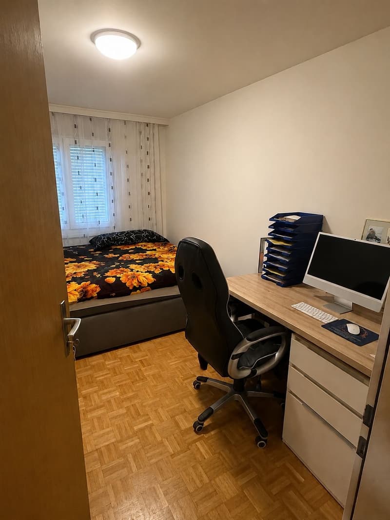 Charming 4.5-room apartment in Bülach – Renovated and ready to move in (9)