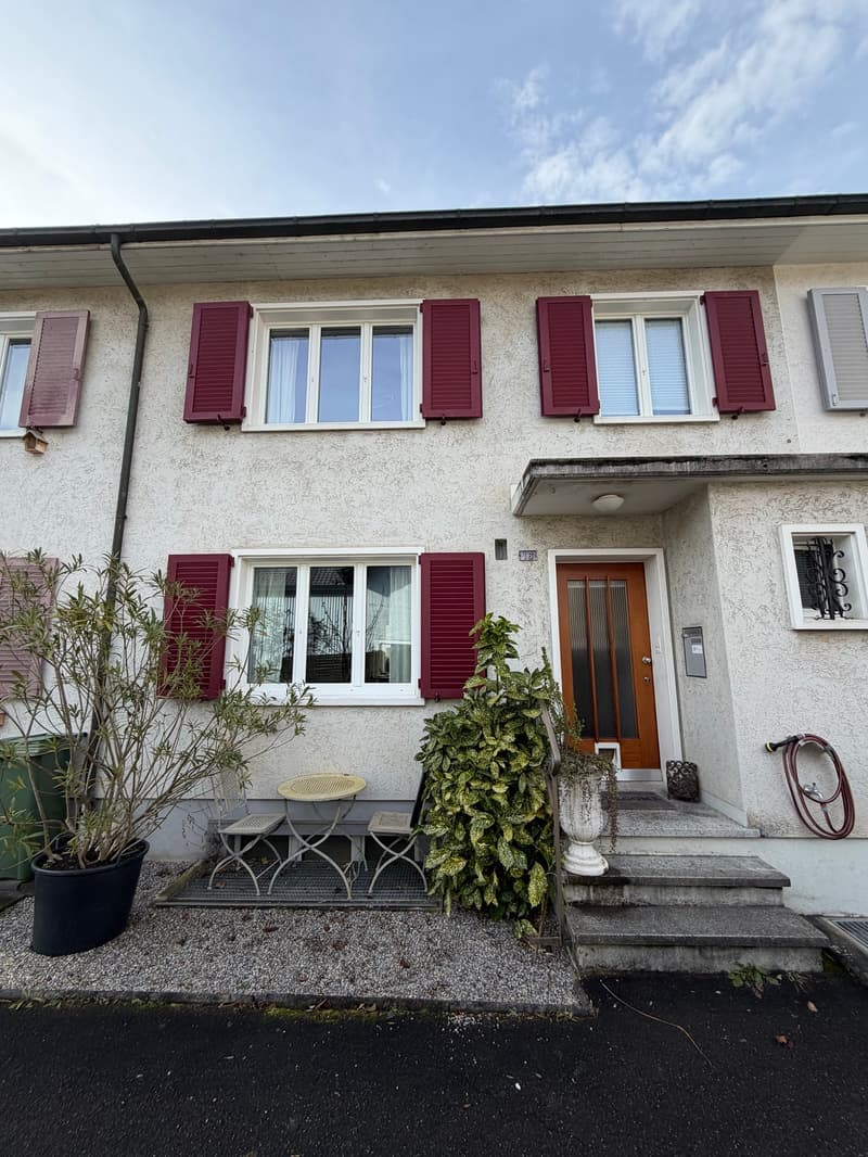 Charming 5-room row house in a quiet location in Füllinsdorf (1)