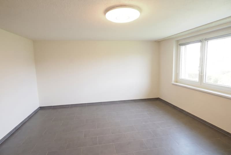 Gemütliche 3.5-Zimmer-Wohnung mit Balkon in Reinach (4)