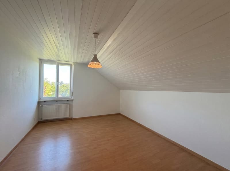 Grosszügige 3.5-Zimmer-Dachwohnung mit 110 m² in Frenkendorf (7)
