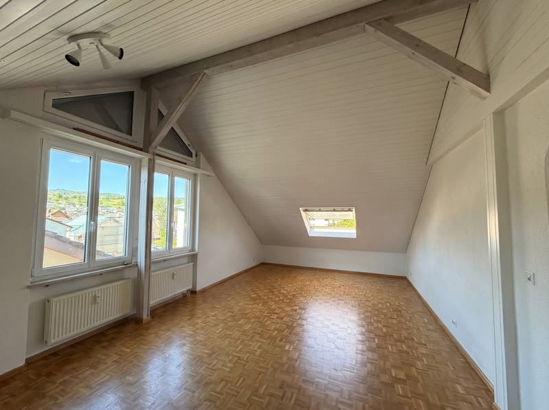 Grosszügige 3.5-Zimmer-Dachwohnung mit 110 m² in Frenkendorf (4)