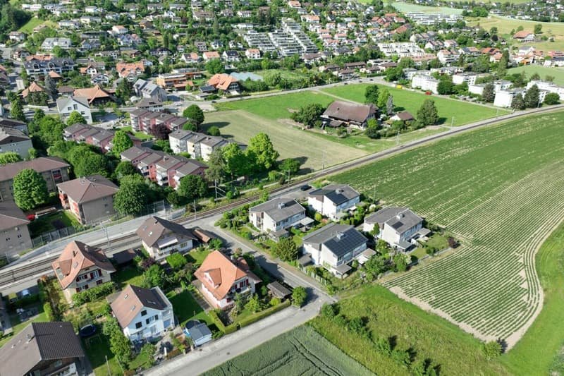 Carattere, Luce e Spazio per Qualcosa di Nuovo: Casa con Collegamento Natura e Città (12)