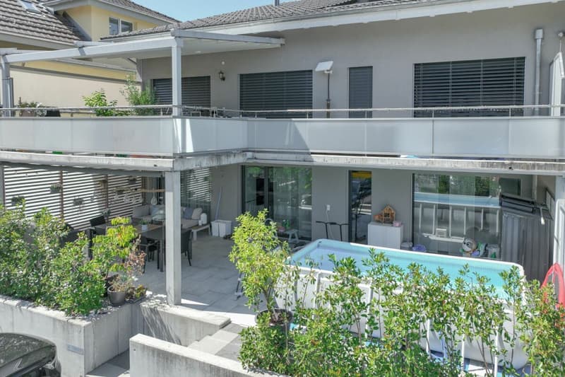 Licht, Raum, Komfort: Parterrewohnung mit 4½ Zimmern und grosser Terrasse (12)