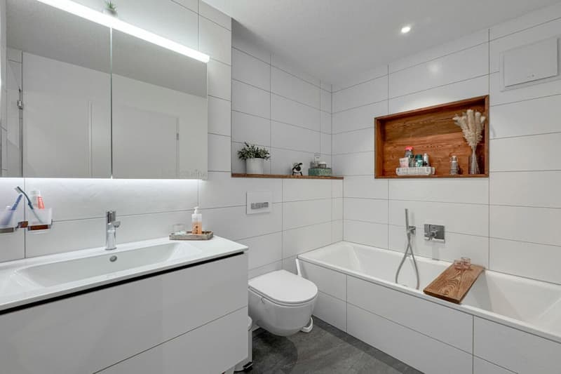 Licht, Raum, Komfort: Parterrewohnung mit 4½ Zimmern und grosser Terrasse (9)