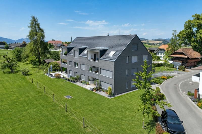 Architektur trifft Licht und Bergblick: Maisonette mit hoher Privatsphäre (12)