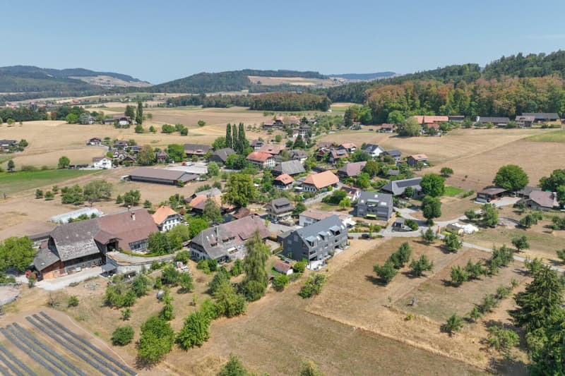 Architektur trifft Licht und Bergblick: Maisonette mit hoher Privatsphäre (13)