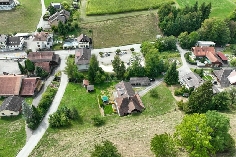 Projekt mit Geschichte und Perspektive: über 3'600 m² Land und zwei Hausteile am Bachufer (6)