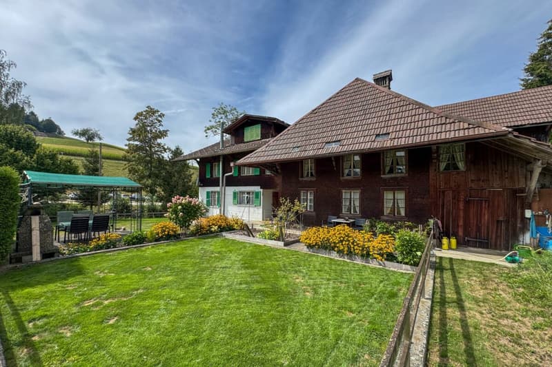 Projekt mit Geschichte und Perspektive: über 3'600 m² Land und zwei Hausteile am Bachufer (1)