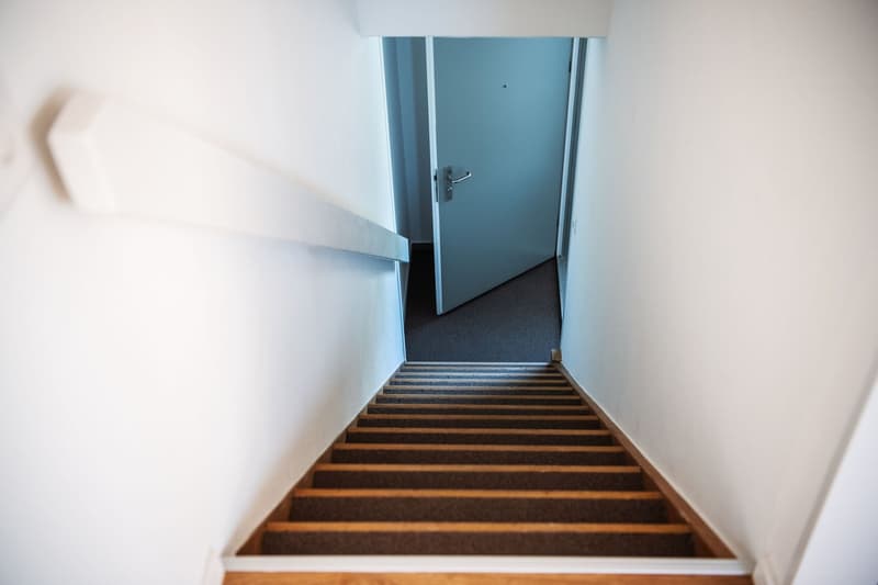 Charmante 2.5-Zimmer-Dachwohnung an der Bachgasse in Uster (11)