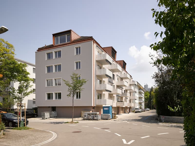 Living in a prime location in the popular Veltheim quarter! (1)