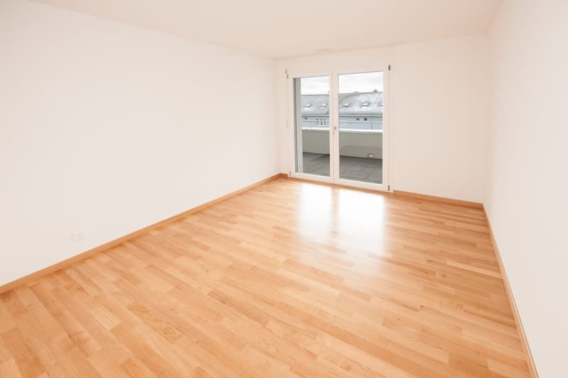 Appartamento luminoso 4.5 locali con balcone a Dübendorf (6)