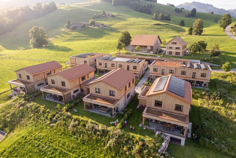 Above the fog, spacious single-family house with surroundings and swimming pool (4)