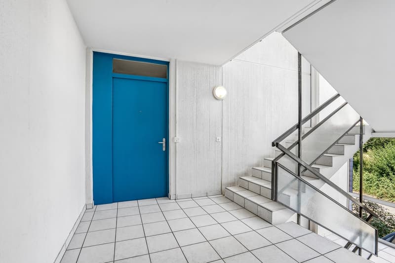 Bright 4.5-room apartment with spacious balcony and panoramic view in a family-friendly location (18)