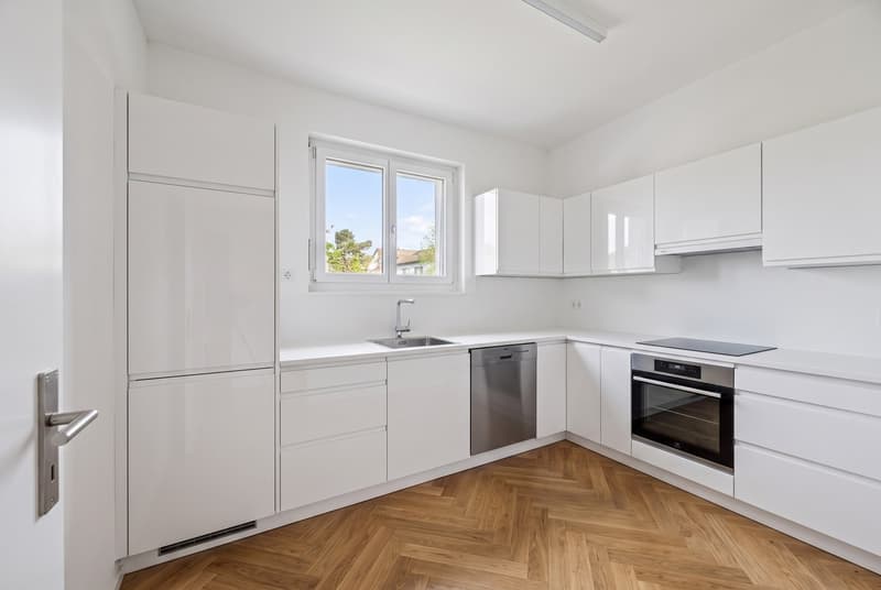 Zweifamilienhaus mit Garten und Ausbaupotenzial in Münchenstein (6)