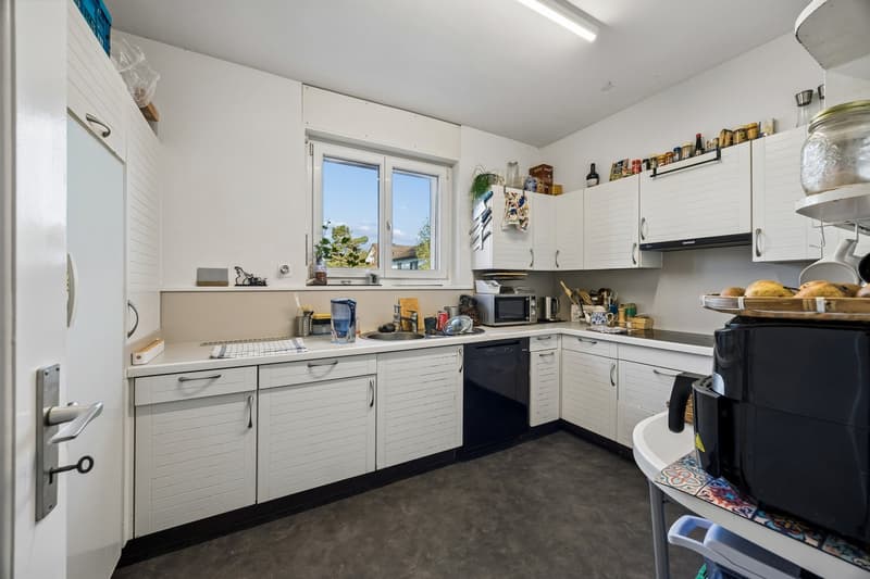 Zweifamilienhaus mit Garten und Ausbaupotenzial in Münchenstein (15)