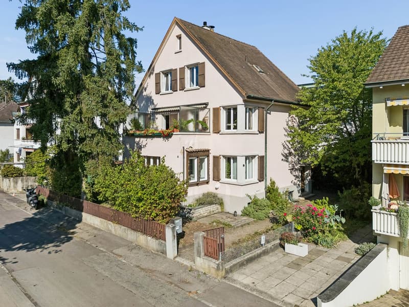 Zweifamilienhaus mit Garten und Ausbaupotenzial in Münchenstein (29)