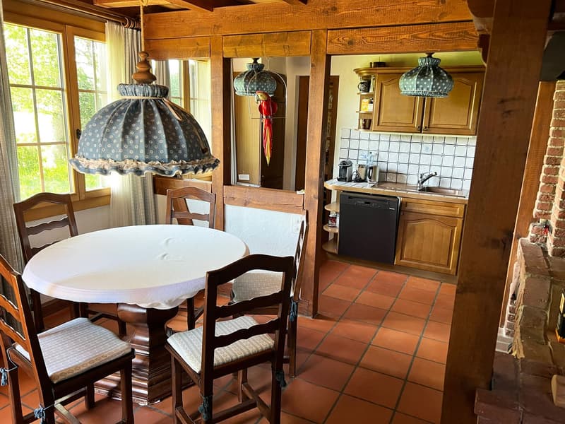 Esszimmer mit offener Küche