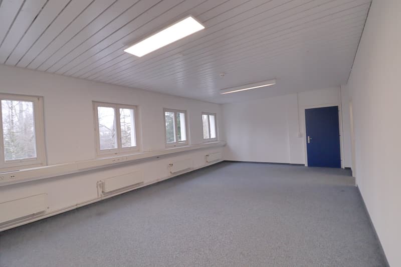 Ufficio, studio, locali di deposito, parcheggi disponibili (3)