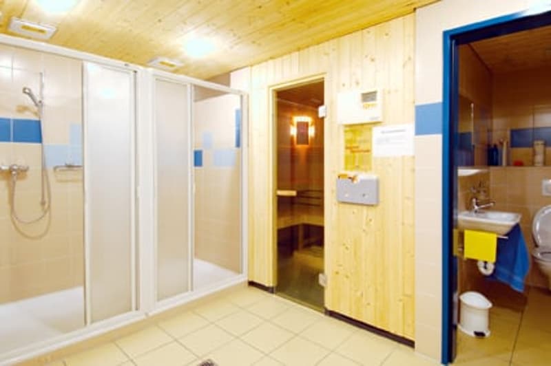 Charming 2.5-room second home on the sunny slope in Klosters (11)
