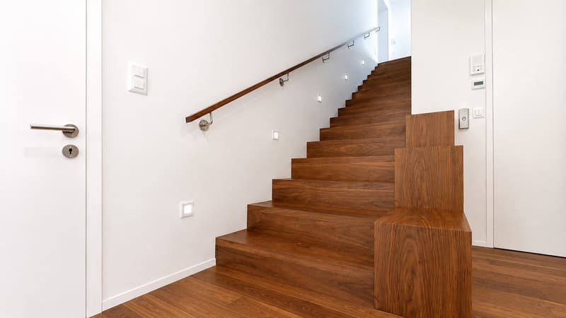 Befristet auf 3 Jahre - Exklusive Maisonette-Wohnung mit traumhafter Seesicht in Zürich-Witikon (8)