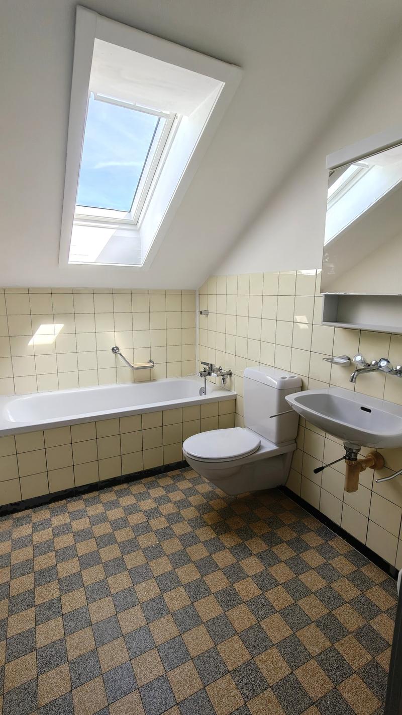 "Gut erschlossene Studio-Wohnung in Aathal-Seegräben!" (5)