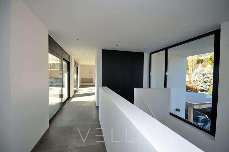 Appartement spacieux de 4,5 pièces avec terrasse à proximité du golf et du lac (6)