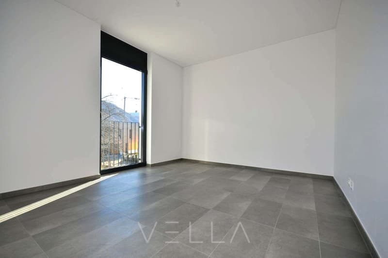 Spacious 4.5-room apartment with terrace near golf course and lake (12)