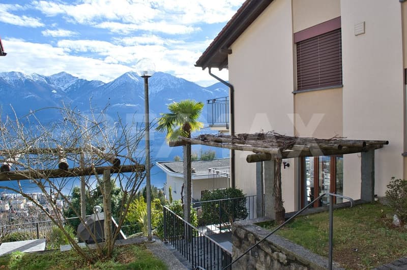 Vacation apartment with breathtaking views of Lake Maggiore (8)