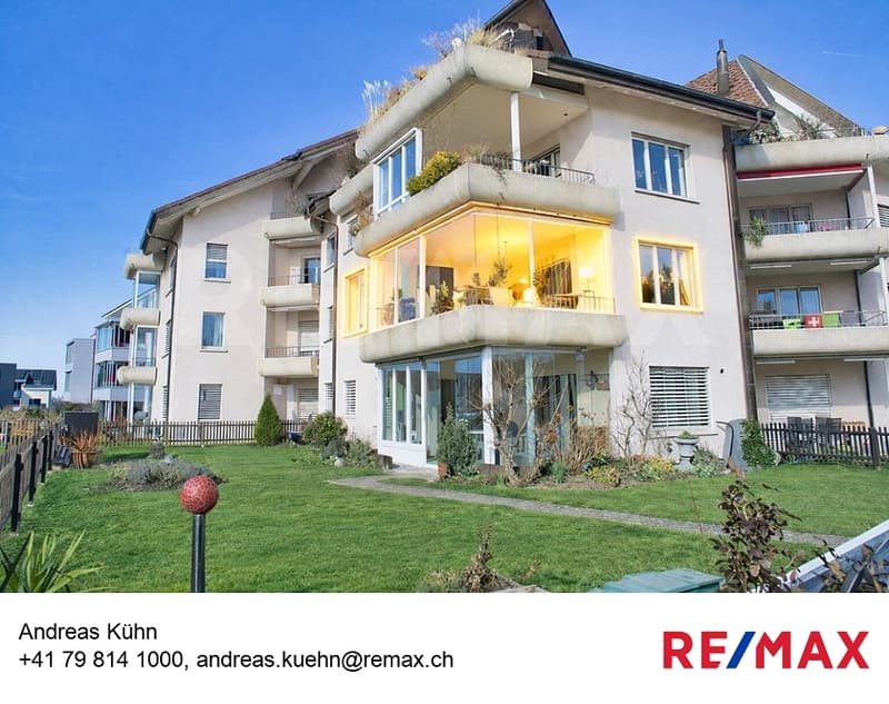 Beautiful 3.5 room apartment with large balcony, elevator, and underground parking in Neudorf (1)
