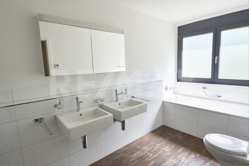 Appartement en rez-de-chaussée lumineux avec jardin privé (4)