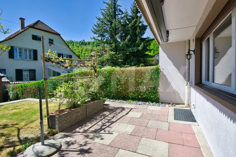 Renovated semi-detached house with garden, ready for immediate occupancy (9)