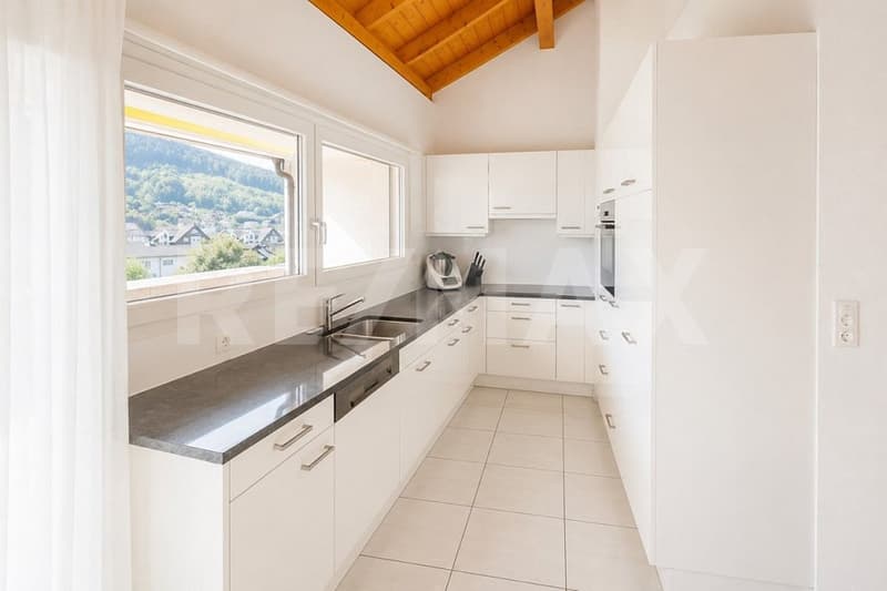 Modernes ruhiges Wohnen: Charmante 4,5 Maisonette in Ebikon (9)