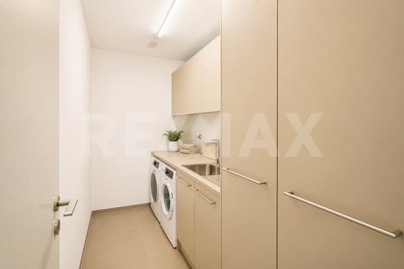 Luxuriöse Wohnung mit grosser Terrasse und Seesicht in Hergiswil (10)